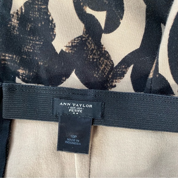 Petite Office Pencil Skirt | ANN TAYLOR - Picture 7 of 10